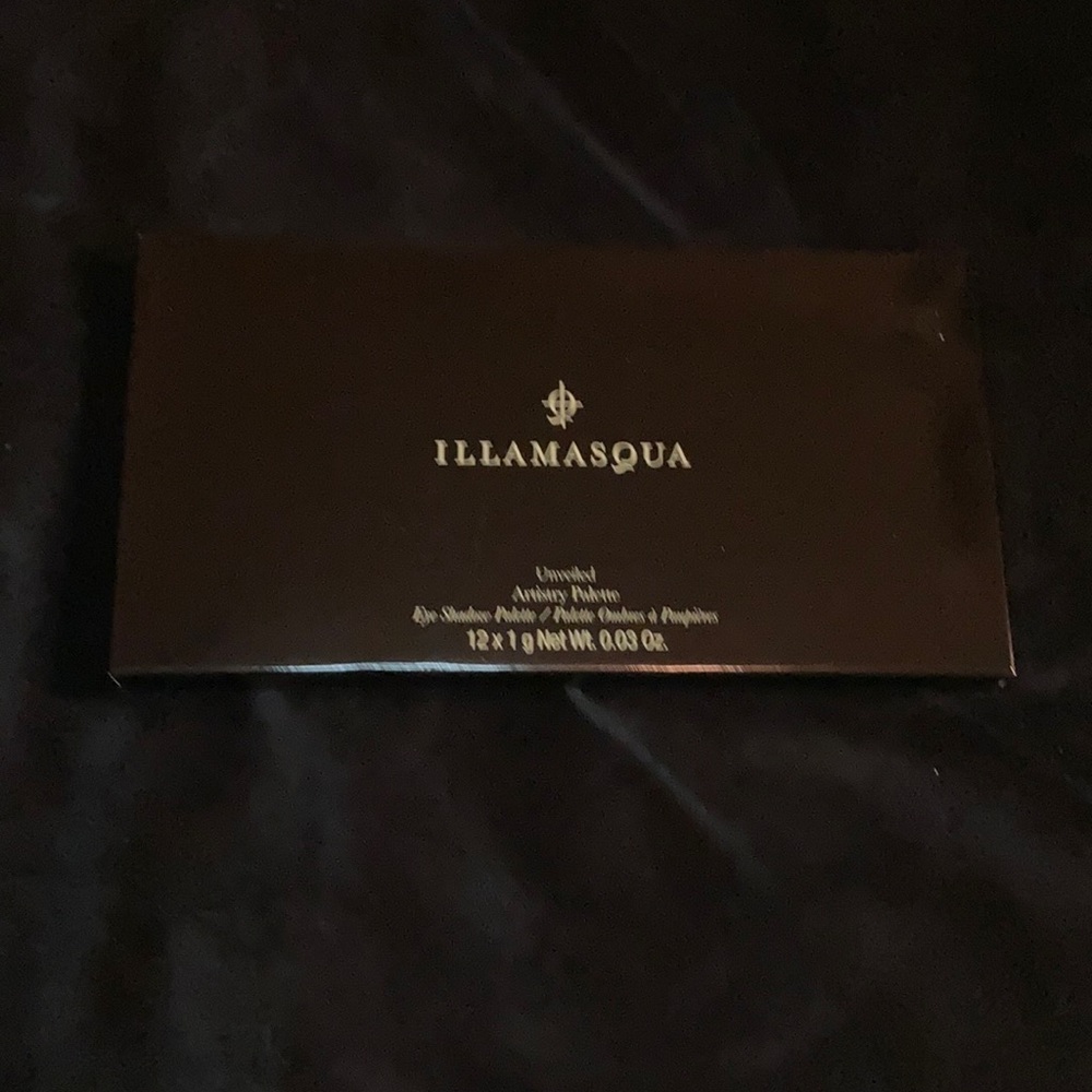 Illamasqua eye shadow pallete